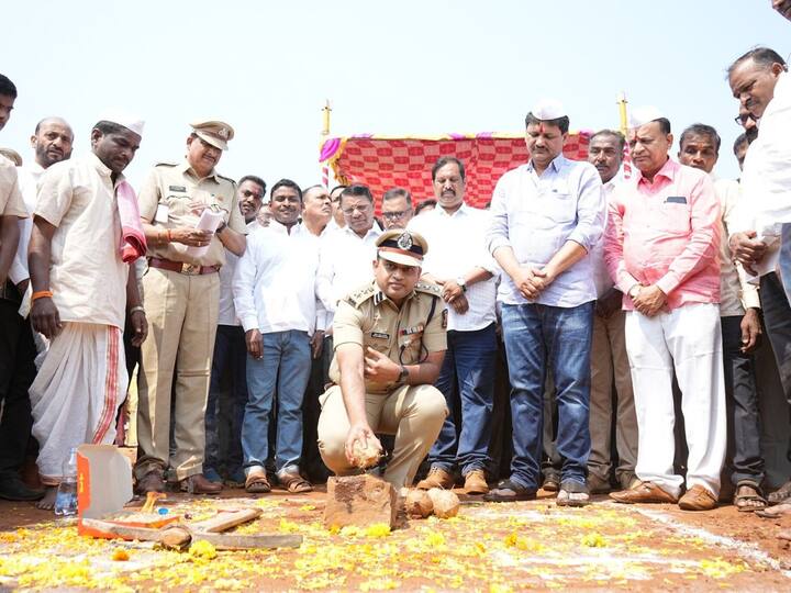 भुदरगड पोलिस ठाण्याच्या प्रशस्त व सुसज्ज इमारतीची उभारणी झाल्यानंतर पोलिस व जनतेची गैरसोय दूर होईल. येथील इमारत जिल्ह्यात हायटेक ठरेल, असा विश्वास जिल्हा पोलिस अधीक्षक शैलेश बलकवडे यांनी व्यक्त केला.