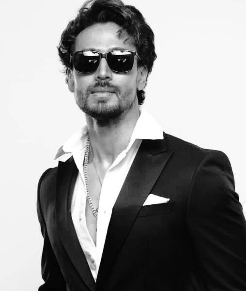 टायगर श्रॉफ आज बॉलिवूडचा एक आघाडीचा अभिनेता आहे.