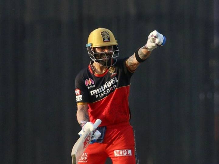 Indian Premier League Records: हर साल आईपीएल में एक से बढ़कर एक बड़े रिकॉर्ड बनते और टूटते हैं. हालांकि, आज हम आपको इस लीग के ऐसे 5 रिकॉर्ड के बारे में बताएंगे, जिनका टूटना लगभग नामुमकिन है.