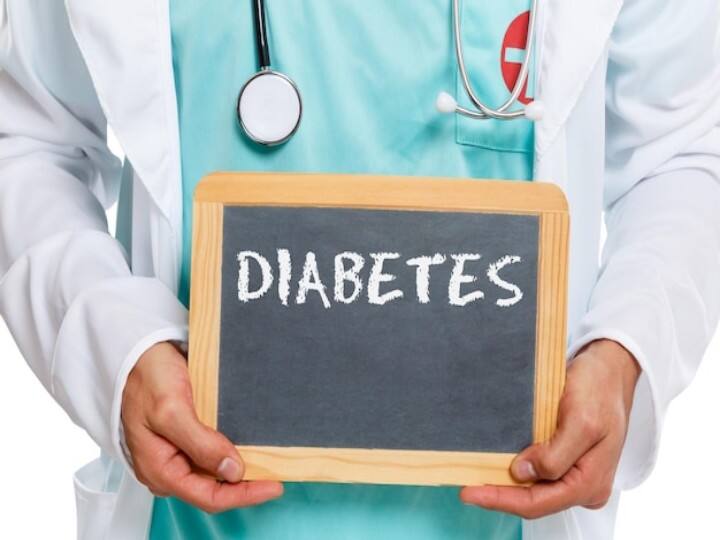 Natural ways to reduce your risk of diabetes Health Tips: बढ़ने लगी है शुगर तो खाने की इन आदतों में जल्दी से कर डालें ये बदलाव, कम हो जाएगा  डायबिटीज का खतरा