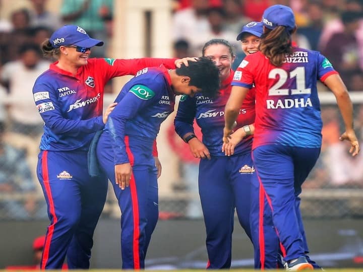 WPL 2023 DC W won the match by 60 runs against RCB W in Match 2 at DY Patil Stadium DC-W vs RCB-W: மிரட்டி, உருட்டி, புரட்டி எடுத்த டெல்லி...! தோல்வியுடன் தொடரை தொடங்கிய பெங்களூர்..!