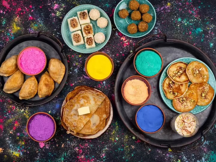 way to detox body and stay fit in holi Holi 2023: फिटनेस के चक्कर में इगनोर ना करें समोसा और गुजिया...ऐसे करें बॉडी डिटॉक्स