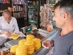 अलीगढ़ में इस मिठाई के साथ मनाई जाती है होली, खासियत जानकर आपके मुंह में भी आ जाएगा पानी