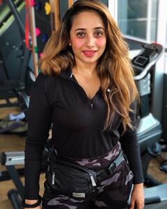 Rani Chatterjee ने चंद महीनों में घटाया 19 किलो वजन, फैट से फिट हुईं एक्ट्रेस की पुरानी तस्वीरों में दिखेगा गजब का ट्रांसफॉर्मेशन