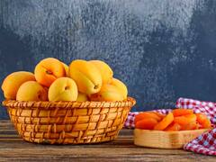 आ गया 'खुबानी' का मौसम, जानिए कितना फायदेमंद ये सुनहरा फल...और क्या हैं इसके नुकसान?