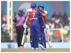 दिल्ली के लिए लैनिंग-शेफाली की 150 रनों की साझेदारी, RCB को दिया पहाड़ जैसा लक्ष्य