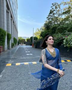 Tamannaah Bhatia Pics: ब्लू साड़ी में स्टाइलिश लुक से तमन्ना भाटिया ने लूटी महफिल, तस्वीरें देख आप भी कहोगे कमाल है