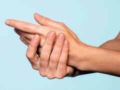 हाथों में रूखापन...फट रही स्किन? तो अपनाएं ये 5 घरेलू उपाय, तुरंत मिलेगी निजात