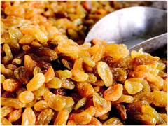 Raisins: ఎండు ద్రాక్ష ఆరోగ్యానికి మంచిదే, కానీ ఈ సమస్యలు ఉన్నవాళ్లు జాగ్రత్తపడాలి