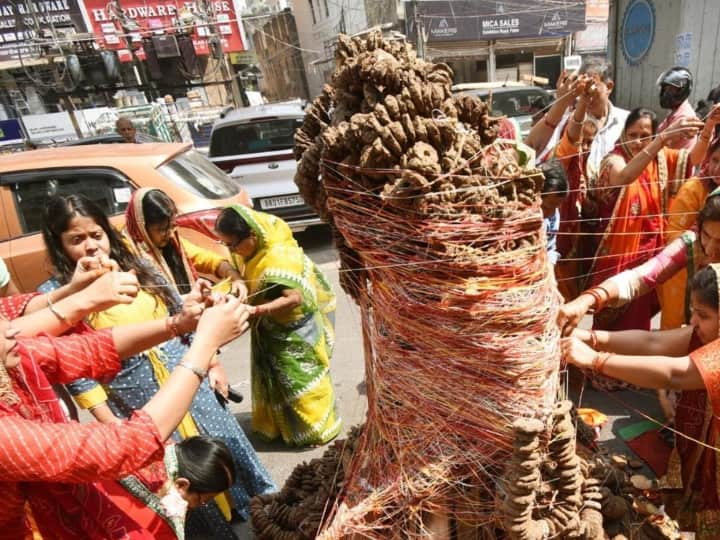 Holika Dahan 2023 Time in Maharashtra Know Holi Holika Dahan Muhurat Date in Mumbai Pune Nasik Nagpur Maharashtra Holika Dahan 2023: महाराष्ट्र के प्रमुख शहरों में कब है होलिका दहन का शुभ मुहूर्त, यहां पढ़ें पूरी जानकारी