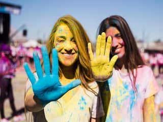 Holi 2023: होळीचे रंग आणि क्रॉनिक ऑब्स्ट्रक्टिव्ह पल्मोनरी डिसीज (COPD)