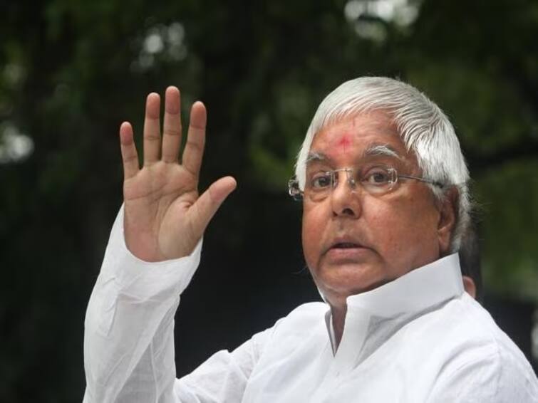 CBI officials are raiding the house of former Bihar Chief Minister Lalu Prasad Lalu Prasad Yadav: லாலு பிரசாத் யாதவ் வீட்டில் ரெய்டு.. பீகாரில் அதிரடி சோதனையில் இறங்கிய சிபிஐ..!