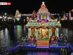 Tirumala Photos: తెప్పపై శ్రీ‌దేవి, భూదేవి స‌మేత ‌మ‌ల‌య‌ప్ప స్వామి విహారం