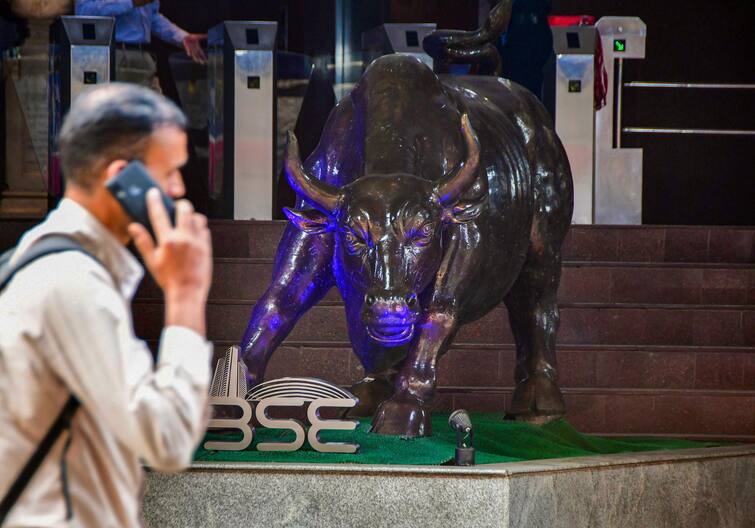 stock-market-opening-today-6-march-is-showing-big-gains-in-opening-level-bse-sensex-and-nse-nifty-up Stock Market Opening: আজ বাজারে দারুণ গতি, নিফটি ছাড়াল ১৭,৭৫২,লাভ পেতে এভাবে করুন ট্রেড