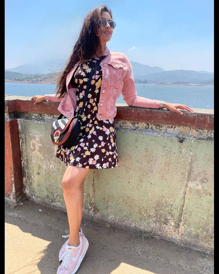 షార్ట్ ఫిల్మ్స్ ద్వారా బాగా పాపులర్ అయ్యింది పూజిత పొన్నాడ. Photo Credit: Poojitha Ponnada/Instagram