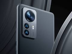 18 मिनट में फुल चार्ज होने वाले Xiaomi 12 Pro 5G पर धमाकेदार ऑफर, इतनी हो गई कीमत