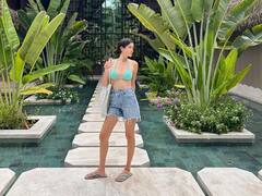 Shanaya Kapoor Pics: शनाया कपूर ने बिकिनी लुक से पानी में लगाई आग, स्टार किड की मालदीव ट्रिप की ये तस्वीरें हैं कमाल