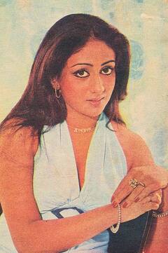 जब एक फैन ने भरी महफिल में फाड़ दी थी इस फेमस एक्ट्रेस की ड्रेस, झेलनी पड़ी थी शर्मिंदगी!