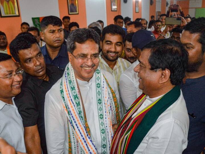 साल 2016 में बीजेपी में शामिल होने से पहले वह भारतीय राष्ट्रीय कांग्रेस के सदस्य थे. साहा 2020 से 2022 तक पार्टी की राज्य इकाई के अध्यक्ष भी रहे थे, तब वह विधायक चुने गए थे. (फोटो- PTI)