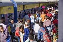 Holi 2023: রঙের উৎসবের আগে কখন হবে বুড়িপোড়া? কীভাবে করবেন পুজো?