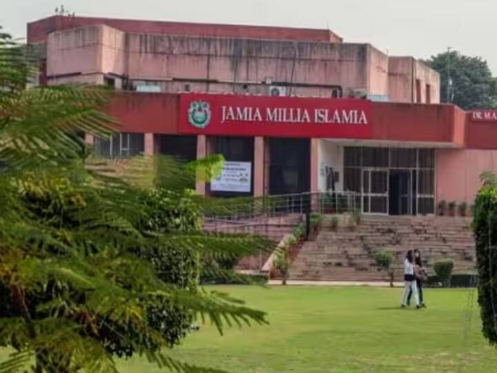 CUET UG 2023 fully implemented in Jamia Millia Islamia University from next year  CUET UG 2023: जामिया में अगले वर्ष पूरी तरह लागू होगा CUET, इस बार सिर्फ 20 पाठ्यक्रमों में होगा एडमिशन 