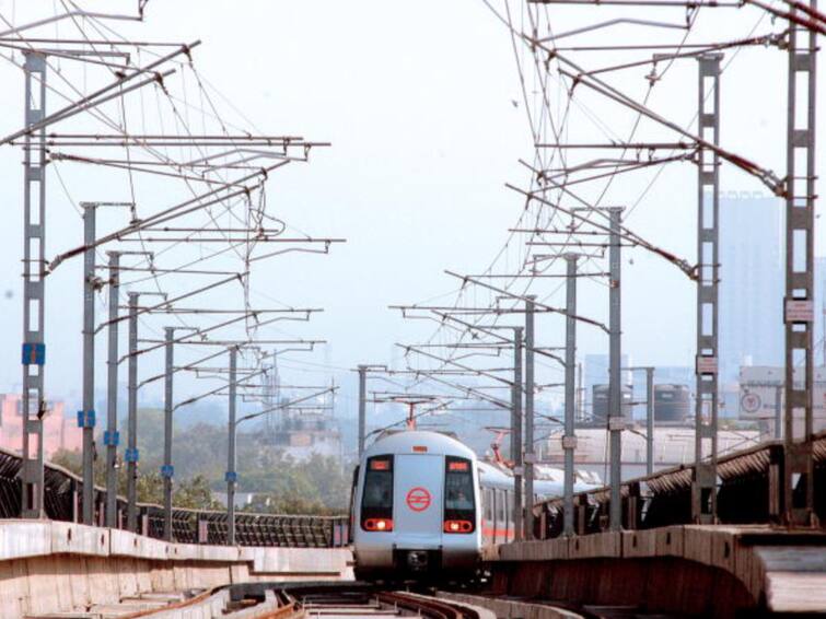 Holi 2023 Delhi Metro Timings Delhi Metro Services on March 19 Check DMRC Guidelines for Holi Delhi Metro Services To Start From This Time On Holi. Police Issue Public Advisory
