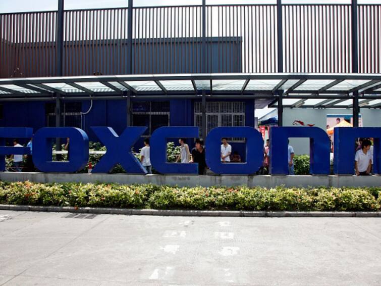 IPhone-Maker Foxconn Wants To Foray Into Electric Vehicle Market