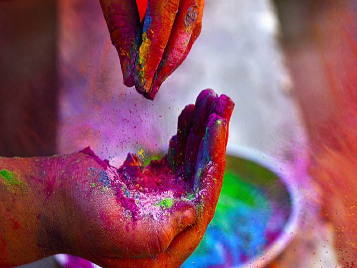 Holi 2023 Lucky Colours According To Your Zodiac Sign To Celebrate ...