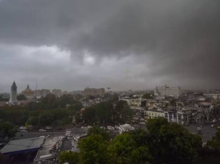 ਜਾਣਕਾਰੀ ਮੁਤਾਬਕ 1960 'ਚ ਦੇਸ਼ 'ਚ ਸਭ ਤੋਂ ਘੱਟ 2.7 ਮਿਲੀਮੀਟਰ ਬਾਰਿਸ਼ ਦਰਜ ਕੀਤੀ ਗਈ ਸੀ। ਘੱਟ ਮੀਂਹ ਕਾਰਨ ਮੱਧ ਭਾਰਤ ਸਭ ਤੋਂ ਵੱਧ ਪ੍ਰਭਾਵਿਤ ਹੋਇਆ ਹੈ।