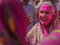 Colours Of Freedom: Widows Play Holi In Vrindavan Breaking Stereotypes. SEE PICS