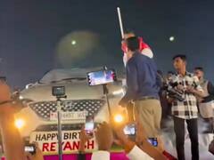 Birthday Cake : होऊ दे खर्च, चिमुकल्याच्या वाढदिवसानिमित्त वरना कारची प्रतिकृती असलेला केक, वजन तब्बल...