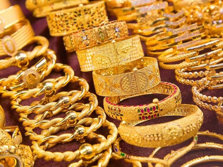 Gold Silver Price  Today march 6 gold silver price today in chennai Gold, Silver Price : ஹேப்பி நியூஸ் மக்களே... குறைந்தது தங்கம் விலை...இன்றைய நிலவரம் இதுதான்...!