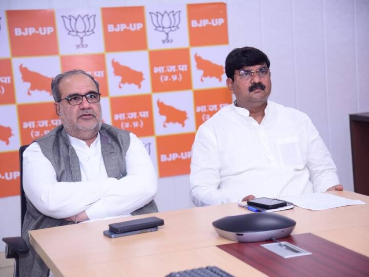 UP BJP Organization New List May Be Released After Holi 2023 With 15 new faces ANN UP Politics: यूपी बीजेपी संगठन में होली बाद होगा बदलाव? 15 नए चेहरों को मिल सकती है जगह