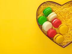 Holi 2023: होली पर जमकर मीठा खाने वाले ऐसे करें बॉडी को डिटॉक्स