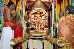 Tirumala Photos: తెప్పపై శ్రీ‌దేవి, భూదేవి స‌మేత ‌మ‌ల‌య‌ప్ప స్వామి విహారం