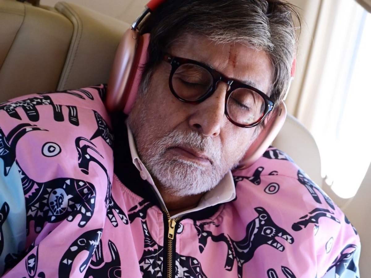 Actor Amitabh Bachchan Injured During Prabhas's Project K Movie ...