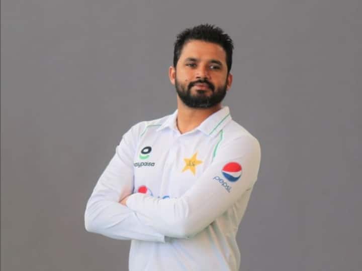 अजहर अली पाकिस्तान के सफल क्रिकेटरों में एक रहे. उन्होंने टेस्ट और वनडे में पाकिस्तान की कप्तानी भी की. वह करीब 12 साल तक अपने देश के लिए खेले. डे/नाइट टेस्ट मैचों की बात की जाए तो वह सबसे ज्यादा रन बनाने वाले बल्लेबाजों में शामिल हैं. एक बार वह टेस्ट मैच में बड़ी ही विचित्र ढंग से रन आउट हो गए.