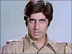 अमिताभ के करियर को उड़ान देने वाले इस डायरेक्टर की ये फिल्में नहीं देखीं तो क्या देखा! इन ओटीटी प्लेटफॉर्म पर हैं मौजूद