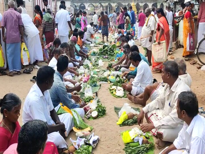 மாசி மகம் : முன்னோர்களுக்கு தர்ப்பணம் செய்ய காவிரி துலா கட்டத்தில் திரண்ட மக்கள்