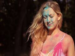 होली की सुबह ये काम कर लें... फिर चाहे कितना भी पक्का रंग होगा, 2 मिनट में उतर जाएगा!