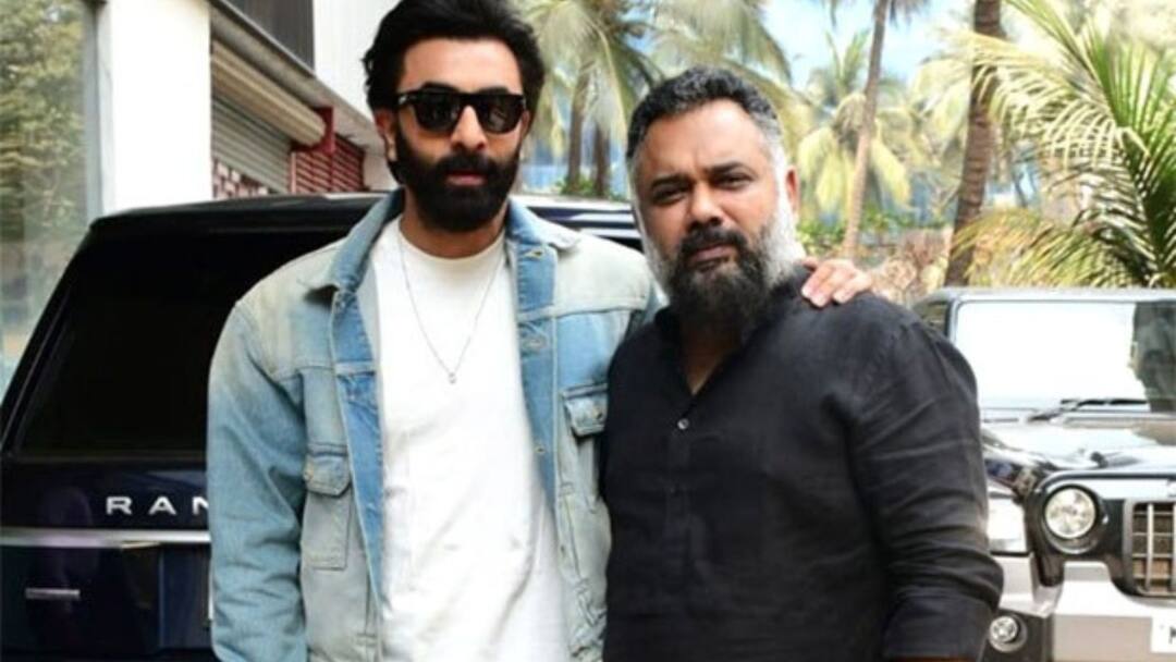 Ranbir Kapoor : লভ রঞ্জনের পরবর্তী ২ ছবিতেও রণবীর কপূর? Ranbir Kapoor offered 2 films by Luv Ranjan even before Tu Jhoothi Main Makkaar releases Ranbir Kapoor : লভ রঞ্জনের পরবর্তী ২ ছবিতেও রণবীর কপূর?