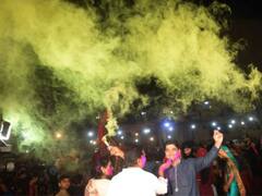 Holi In Pakistan: Hindu Community Celebrates Festival Of Colours In Karachi's Sri Swaminarayan Temple