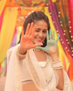 'Ghum Hai Kisike Pyaar Mein' Actor Ayesha Singh Gets In The Holi Mood, SEE PICS