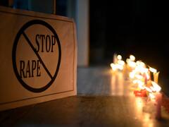 ट्रेनर ने स्क्वैश प्लेयर से की रेप की कोशिश, बचने के लिए युवती ने पहली मंजिल से लगाई छलांग