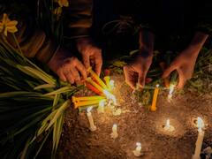 Shab-e-Barat 2023: इबादतों, मुबारकों की पाक रात शब-ए-बारात में उठे दुआ के लिए हाथ...भारत, तुर्किए और US से आई तस्वीरें