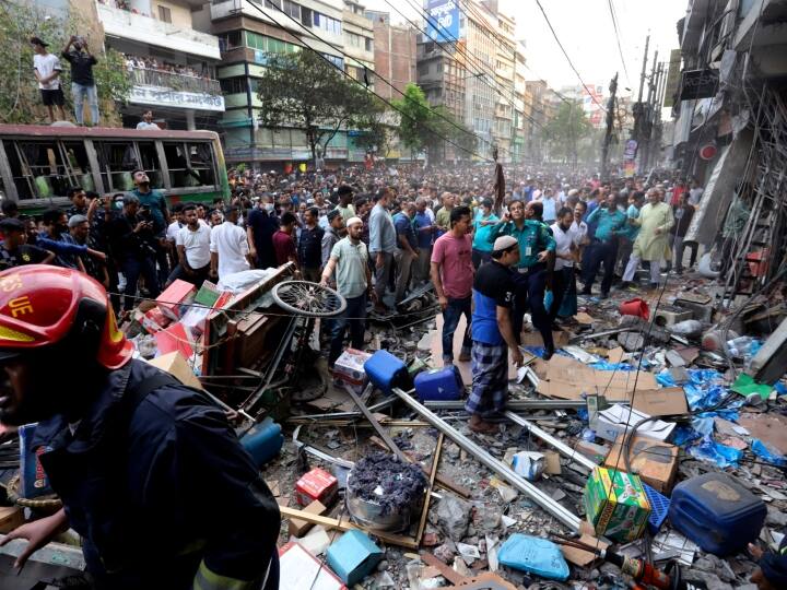 Bangladesh Dhaka Explosion: बांग्लादेश में शब-ए-बारात से ठीक पहले राजधानी ढाका में एक इमारत में भयंकर धमाके के चलते गम का पहाड़ टूट पड़ा है.