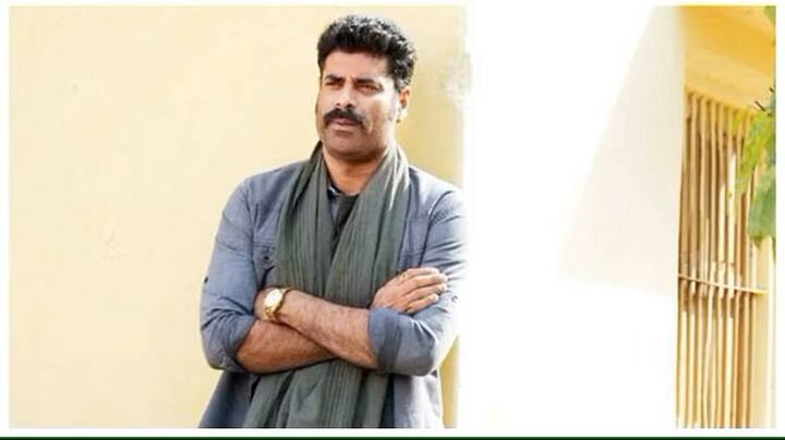 सिकंदर खेर – अनुपम और किरण खेर के बेटे सिकंदर खेर ने भी सोशल मीडिया पर एक तस्वीर शेयर करते हुए खुद के लिए काम की मांग की थी.  बता दें कि सिकंदर सुष्मिता सेन स्टारर वेब सीरीज ‘आर्या’ में नजर आ चुके हैं.