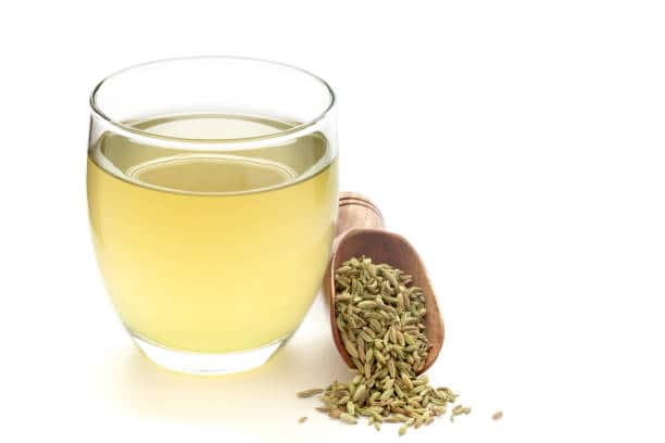 மாதவிடாய் காலத்தில் பெருஞ்சீரக விதையை தண்ணீரில் ஊறவைத்து குடிப்பதன் மூலம் இரத்தப்போக்கின் சூழற்சி சீராக அமையும்