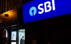 SBI FD Interest Rate : SBI कडून ठेवीदारांसाठी खास ऑफर, ठेवींवर 7.9 टक्के व्याज, मिळवा भरघोस नफा