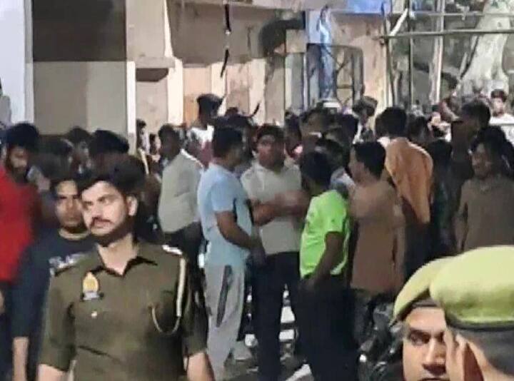 Meerut Clash: मेरठ में दो समुदायों के बीच पथराव मामले में दो गिरफ्तार, पुलिस ने बताई बवाल की असल वजह UP News two arrested for stone pelting between two communities in Meerut ann Meerut Clash: मेरठ में दो समुदायों के बीच पथराव मामले में दो गिरफ्तार, पुलिस ने बताई बवाल की असल वजह